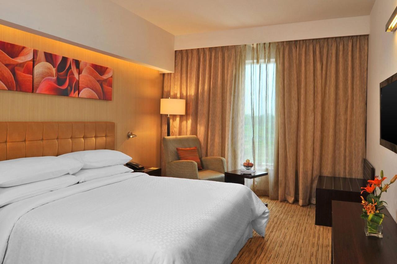 Four Points By Sheraton And Serviced Hotel Pune