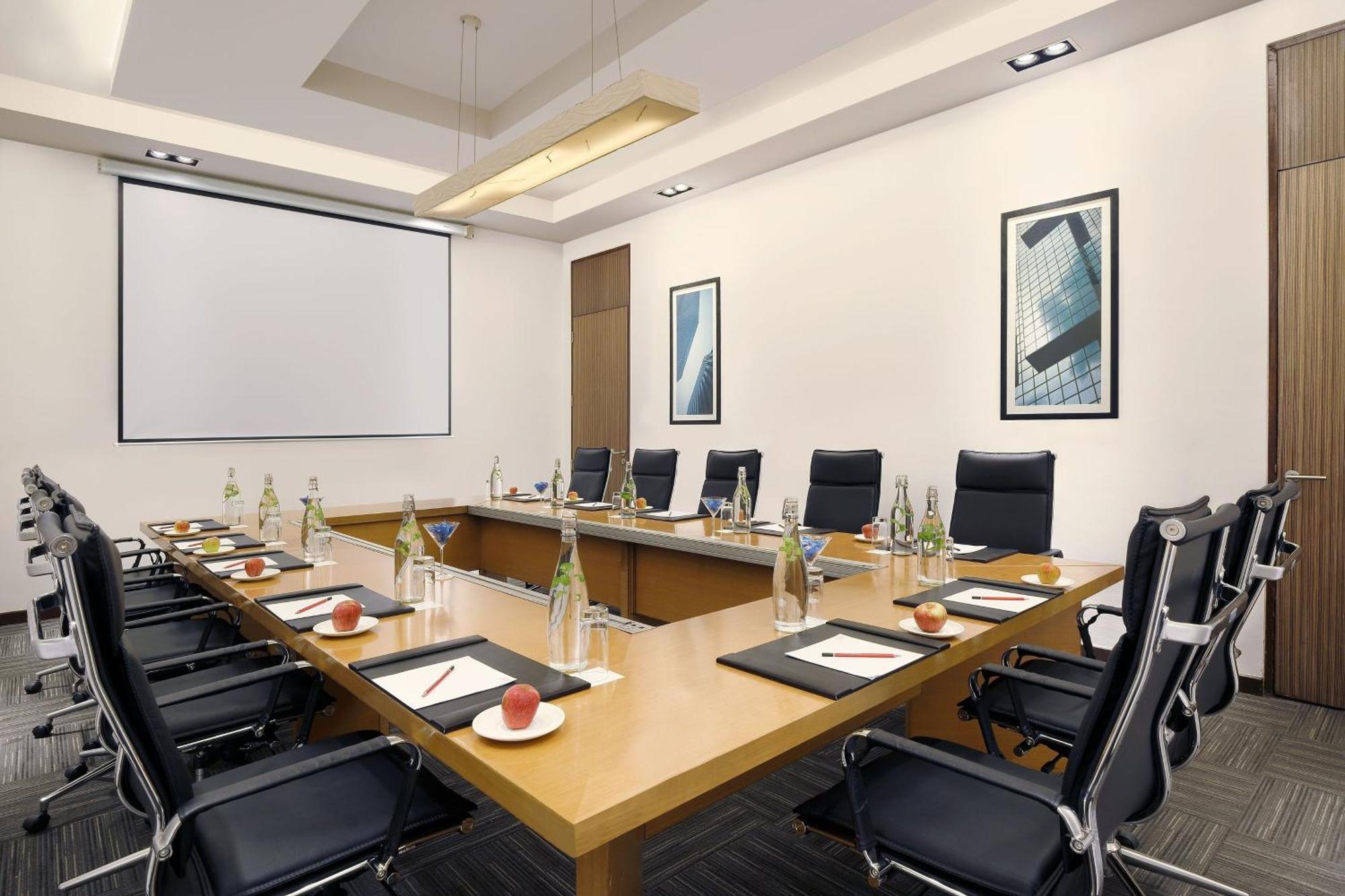 Four Points By Sheraton And Serviced Pune